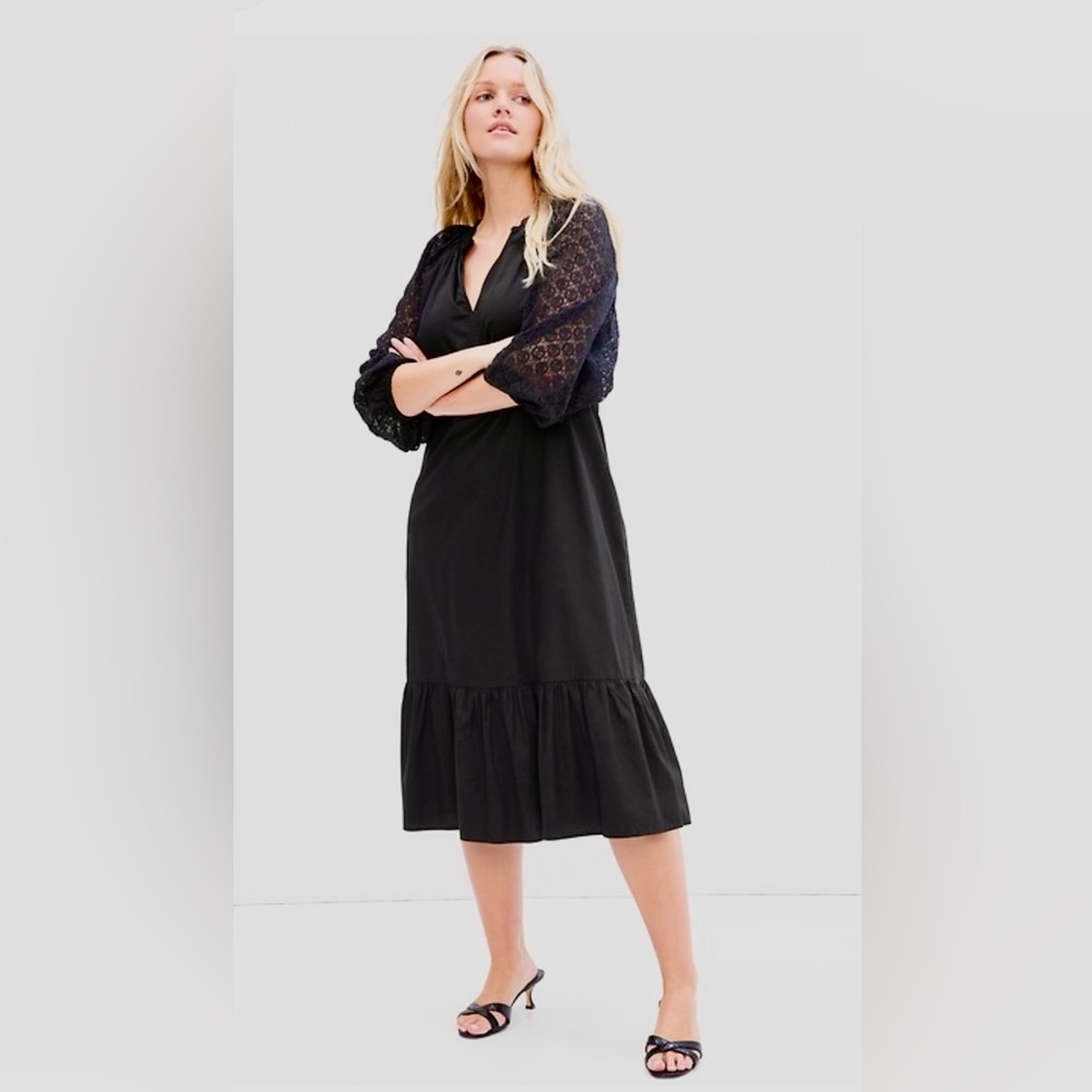 Elegant Black Midi Dress with lace sleeve